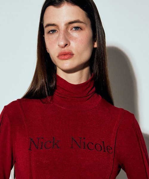NICK&NICOLE(ニックアンドニコール)の「NICOLE PINTUCK LINE TURTLENECK TOP_RED(Tシャツ/カットソー・レディース・その他・FREE)」の2枚目の写真