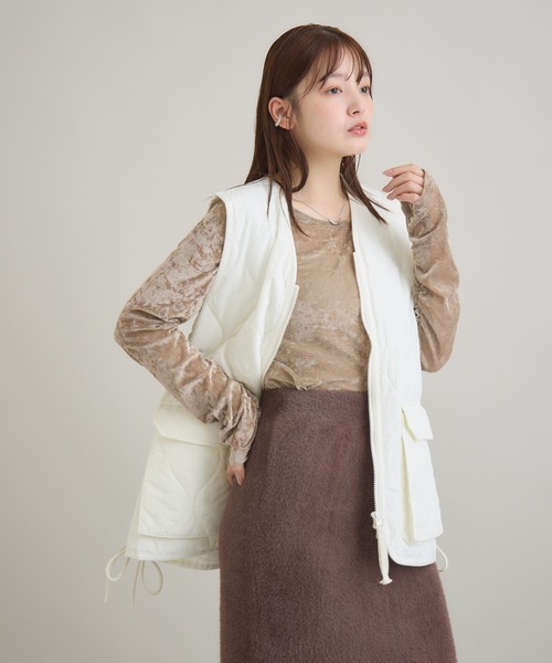 meeny miny(ミーニーマイニー)の「" ペンギン「まなつ」モデル ” Vカラー中綿ベスト(その他アウター・レディース・アイボリー/ブラック・S-M/M-L)」の13枚目の写真