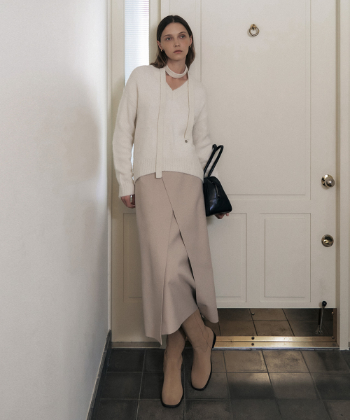 ARTID(アルティーダ)の「ウールフォルディッドスカート_BEIGE(スカート・レディース・ベージュ・SMALL/MEDIUM)」の2枚目の写真