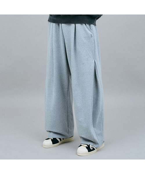 GAKKAI UNIONS(ガッカイユニオンズ)の「ワンタックスナップバルーンパンツグレー(スウェットパンツ・レディース・その他・LARGE/SMALL/MEDIUM)」の1枚目の写真