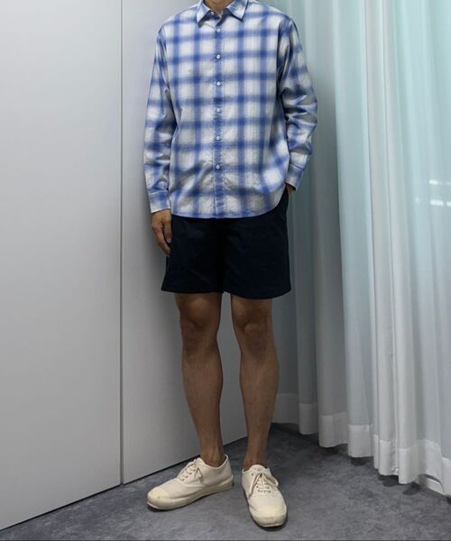 MUSINSA STANDARD（ムシンサスタンダード）の「リラックスドオンブレチェックシャツ [ホワイト/ブルー]（シャツ/ブラウス・メンズ・その他・SMALL/MEDIUM/LARGE/X-LARGE/XX-LARGE）」の7枚目の写真