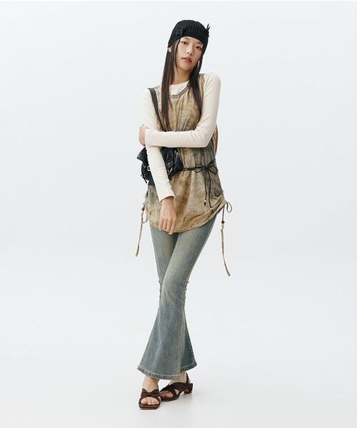 MOAA(モア)の「ウォッシュドデニムブーツカット (JEAN BLUE)(デニムパンツ・レディース・その他・SMALL/MEDIUM)」の6枚目の写真