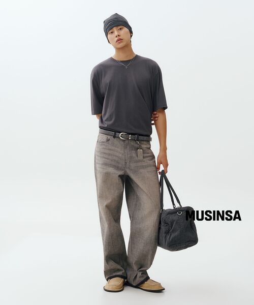 MUSINSA STANDARD（ムシンサスタンダード）の「[クールタンダード] リラックスフィットクルーネックTシャツ [ダークグレー]（Tシャツ/カットソー・メンズ・その他・SMALL/MEDIUM/LARGE/X-LARGE/XX-LARGE/XXX-LARGE）」の6枚目の写真