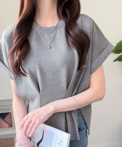 mily bilet(ミウィビレット)の「【mily bilet】ウエストラインを細魅せ♪スリット入りタックデザインカットソートップス(半袖)(Tシャツ/カットソー・レディース・イエロー/ブラック/ホワイト/杢グレー・X-LARGE/SMALL/MEDIUM/LARGE)」の7枚目の写真