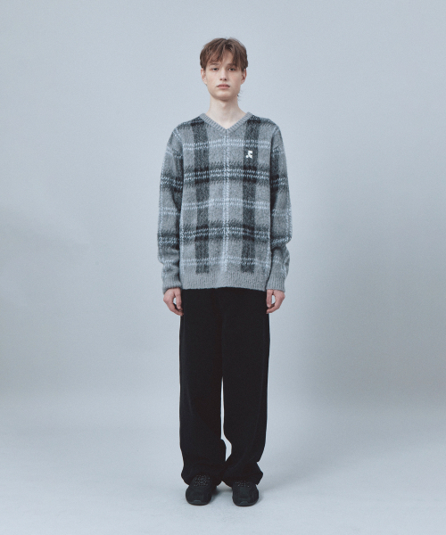 Rest&Recreation（レストアンドレクリエーション）の「CHECK PATTERN HAIRY SWEATER - GREY（ニット/セーター・レディース・その他・LARGE/SMALL）」の2枚目の写真