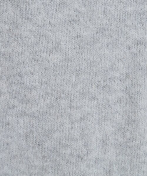 SHOO・LA・RUE（シューラルー）の「【洗濯機可】選べる８色で色違いも欲しくなる ふんわりゆるニット（ニット/セーター・レディース・ライトパープル/グリーン/オフホワイト/ピンク系/オレンジ/イエロー/ライトグレー/ライトブルー・01/03/04/02）」の16枚目の写真