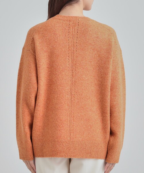 SHOO・LA・RUE（シューラルー）の「【洗濯機可/S-LL】選べる８色で色違いも欲しくなる ふんわりゆるニット（ニット/セーター・レディース・ライトパープル/グリーン/オフホワイト/ピンク系/オレンジ/イエロー/ライトグレー/ライトブルー・01/03/04/02）」の12枚目の写真