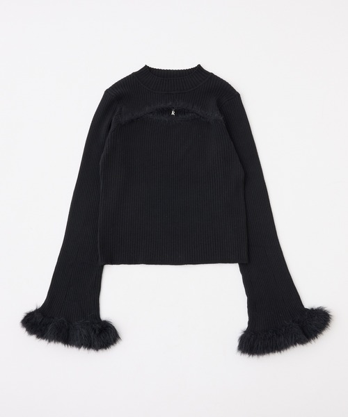 one after another NICE CLAUP（ワンアフターアナザーナイスクラップ）の「チャーム付き胸開きニットトップス（ニット/セーター・レディース・ブラック/オフホワイト/レッド・FREE）」の5枚目の写真