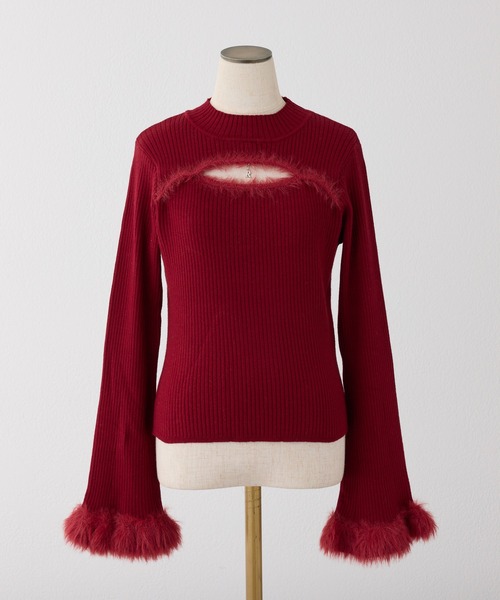 one after another NICE CLAUP（ワンアフターアナザーナイスクラップ）の「チャーム付き胸開きニットトップス（ニット/セーター・レディース・ブラック/オフホワイト/レッド・FREE）」の16枚目の写真