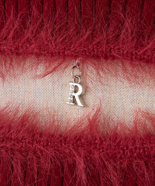 one after another NICE CLAUP（ワンアフターアナザーナイスクラップ）の「チャーム付き胸開きニットトップス（ニット/セーター・レディース・ブラック/オフホワイト/レッド・FREE）」の18枚目の写真