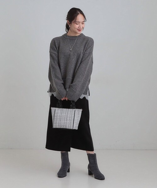 SHOO・LA・RUE（シューラルー）の「フリルハンドルツイードトートバッグ（トートバッグ・レディース・ネイビー/オフホワイト/ブラック・00）」の9枚目の写真