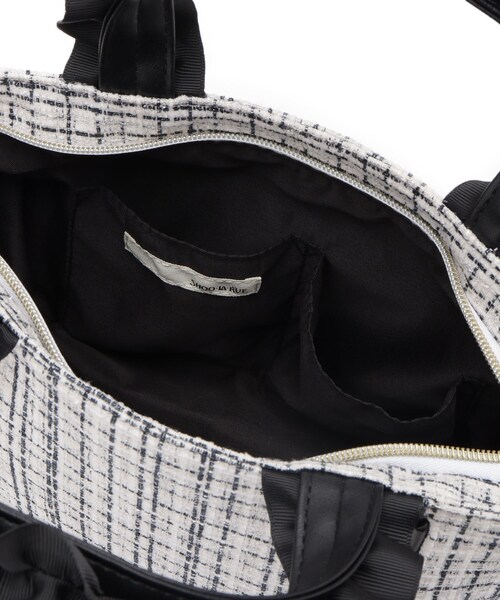 SHOO・LA・RUE（シューラルー）の「フリルハンドルツイードトートバッグ（トートバッグ・レディース・ネイビー/オフホワイト/ブラック・00）」の20枚目の写真
