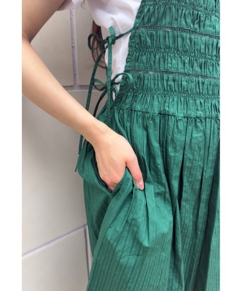 sara mallika(サラ マリカ)の「COTTON STRIPE JAQUARD SHIRRING DRESS(ワンピース・レディース・グリーン/イエロー・FREE)」の10枚目の写真
