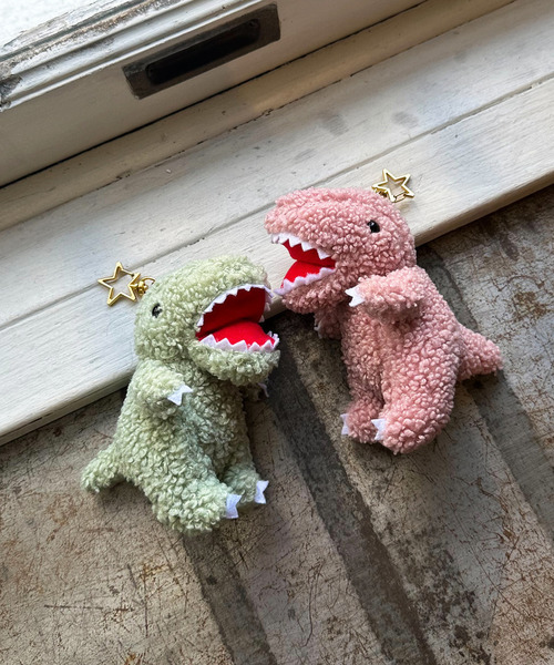 DOUBLE NAME（ダブルネーム）の「【m:rex】もこもこ恐竜ぬいぐるみキーホルダー（キーホルダー・レディース・ピンク/グリーン・FREE）」の5枚目の写真