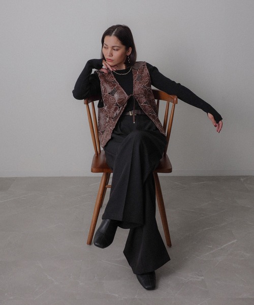 Floran（フローラン）の「合皮刺繍レースベスト（ベスト・レディース・ブラウン/ブラック・FREE）」の8枚目の写真