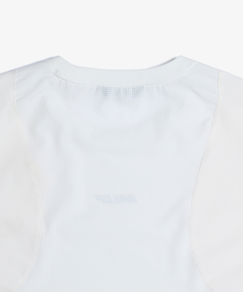 BALLOP(バロップ)の「男性エアリーベントアクティブTシャツアイボリー(Tシャツ/カットソー・メンズ・アイボリー・MEDIUM/LARGE/X-LARGE)」の9枚目の写真