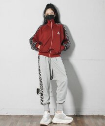 DEMARC（ドゥマーク）の「ジブラリアルバギージョガーパンツグレー（スウェットパンツ）」