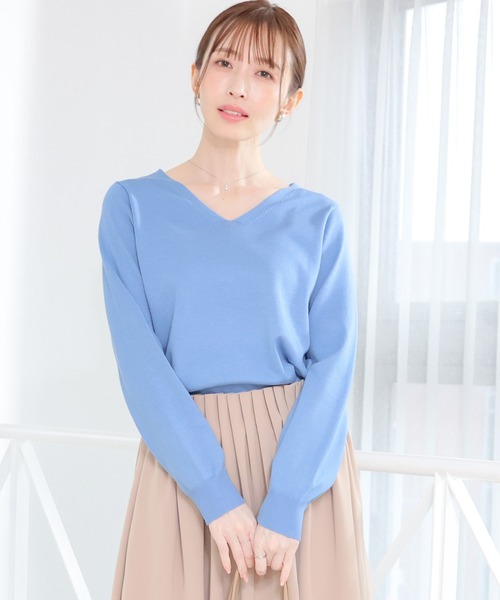 GLACIER lusso(グラシアルッソ)の「【ECOVERO】Vネックニット(ニット/セーター・レディース・ラベンダー/イエロー/ブルー/アイボリー・L/LL/M/S)」の2枚目の写真