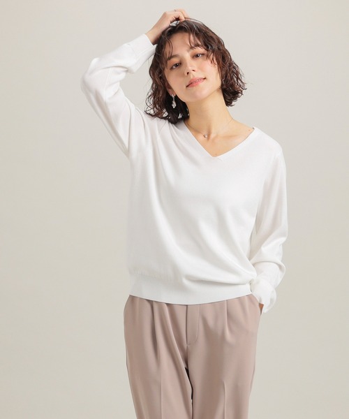 GLACIER lusso(グラシアルッソ)の「【ECOVERO】Vネックニット(ニット/セーター・レディース・ラベンダー/イエロー/ブルー/アイボリー・L/LL/M/S)」の9枚目の写真