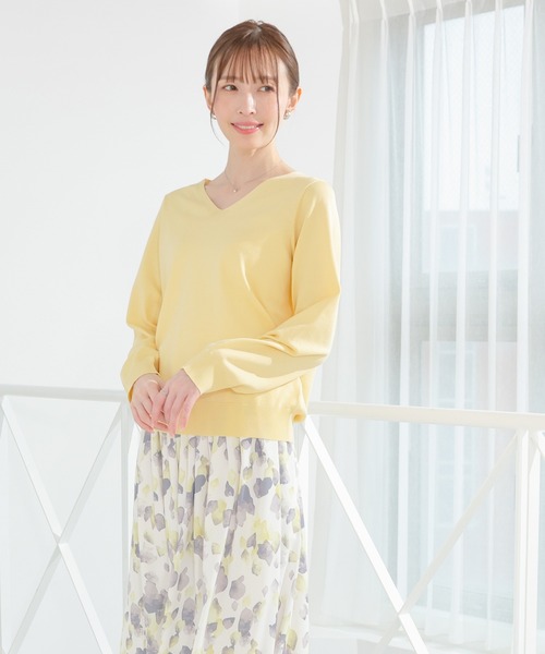 GLACIER lusso(グラシアルッソ)の「【ECOVERO】Vネックニット(ニット/セーター・レディース・ラベンダー/イエロー/ブルー/アイボリー・L/LL/M/S)」の21枚目の写真