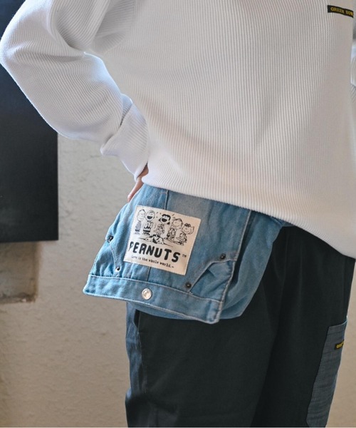 SNOOPY×OLD BETTY'S（スヌーピーカケルオールドベティーズ）の「SNP Remade Denim 2Way Pouch（ボディバッグ/ウエストポーチ・レディース・ブルー・FREE）」の5枚目の写真