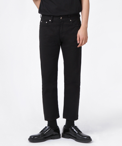 THESTORI(ザ・ストリ)の「レギュラーフィットクロップパンツ(ブラック)(デニムパンツ・メンズ・その他・1(M)/2(L)/3(XL))」の1枚目の写真