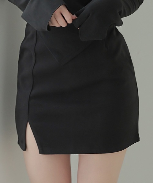 M DOLLY(エムドリー)の「slit tight cielo mini skirt/スリットタイトチエロミニスカート(スカート・レディース・ベージュ/ブラック・S/M)」の2枚目の写真