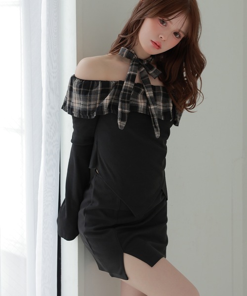 M DOLLY(エムドリー)の「slit tight cielo mini skirt/スリットタイトチエロミニスカート(スカート・レディース・ベージュ/ブラック・S/M)」の6枚目の写真