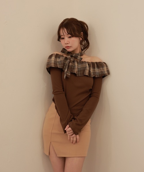 M DOLLY(エムドリー)の「slit tight cielo mini skirt/スリットタイトチエロミニスカート(スカート・レディース・ベージュ/ブラック・S/M)」の21枚目の写真