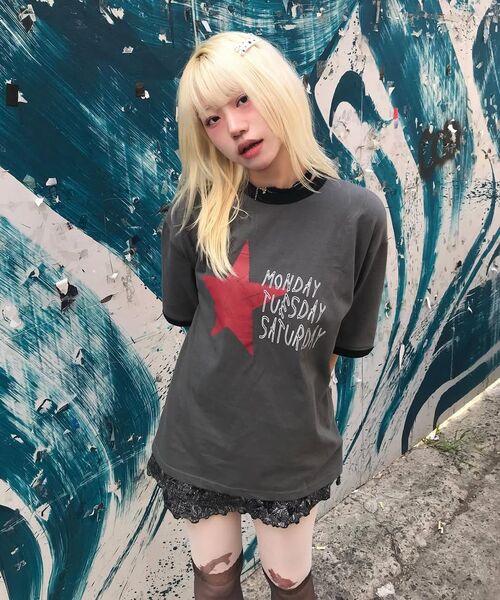 FREEMARIO（フリーマリオ）の「ウィークエンドスタリングTシャツ[チャコール]（Tシャツ/カットソー・レディース・チャコール・MEDIUM/LARGE）」の3枚目の写真