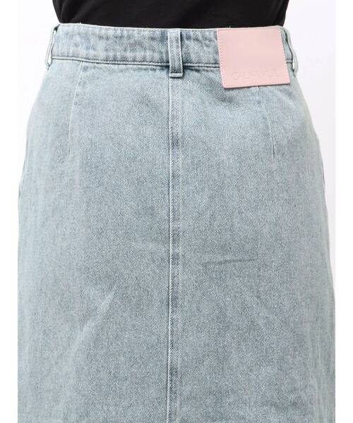 CALNAMUR(カルナムール)の「フリルスリットデニムスカート(スカート・レディース・ブラック/ブルー・SMALL/MEDIUM)」の13枚目の写真