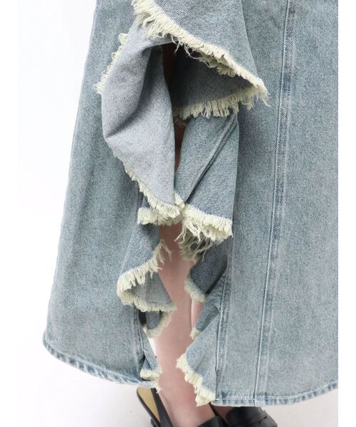 CALNAMUR(カルナムール)の「フリルスリットデニムスカート(スカート・レディース・ブラック/ブルー・SMALL/MEDIUM)」の15枚目の写真