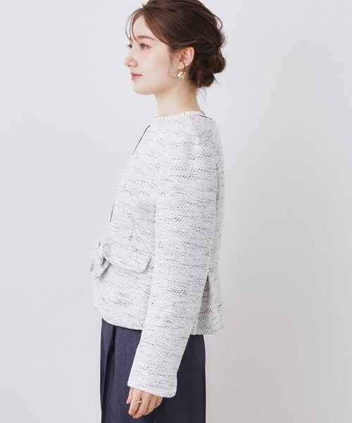 couture brooch（クチュールブローチ）の「【ハレの日・通勤】カルゼスラブツイードジャケット（ノーカラージャケット・レディース・アイボリー/ブルー系その他・36/42/38/40）」の10枚目の写真