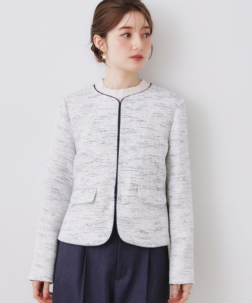 couture brooch（クチュールブローチ）の「【ハレの日・通勤】カルゼスラブツイードジャケット（ノーカラージャケット・レディース・アイボリー/ブルー系その他・36/42/38/40）」の3枚目の写真