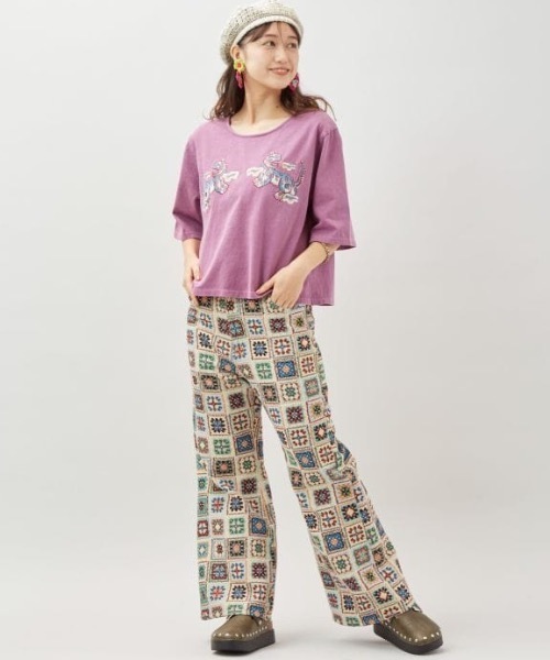 チャイハネ(チャイハネ)の「【チャイハネ】ラオリャン刺繍Tシャツ(Tシャツ/カットソー・レディース・ホワイト/ブラック/パープル・FREE)」の5枚目の写真