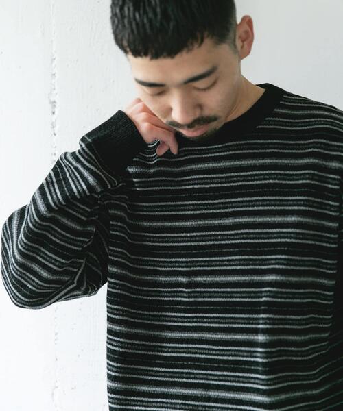 URBAN RESEARCH DOORS（アーバンリサーチドアーズ）の「モールマルチボーダーニット（ニット/セーター・メンズ・ブラック/カーキ・MEDIUM/LARGE）」の17枚目の写真