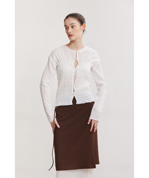 AFTERHOURS（アフターアワーズ）の「SMOCKING HOOK BLOUSE (WHITE)（シャツ/ブラウス・レディース・その他・FREE）」の4枚目の写真