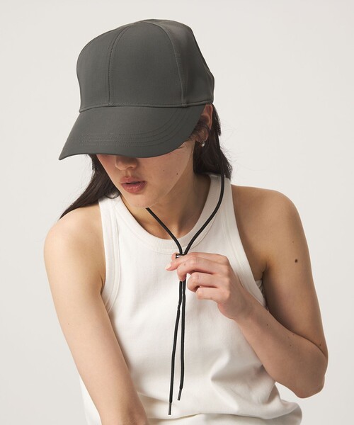 green label relaxing(グリーンレーベルリラクシング)の「2WAY ワイドバイザー ツイル キャップ / 帽子 UVカット(キャップ・レディース・ブラック/ベージュ/ダークグレー・FREE)」の3枚目の写真