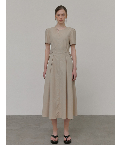 ETMON(エトモン)の「Neck Strap Belt Dress, Beige(ワンピース・レディース・その他・S/M)」の3枚目の写真