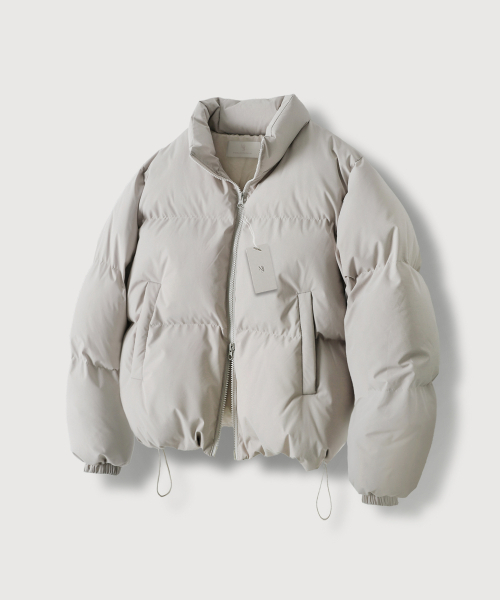 MOOD INSIDE(ムードインサイド)の「男女共用プファーショートパディング_Light Beige(ダウンジャケット/コート・メンズ・その他・XL/M/L)」の1枚目の写真