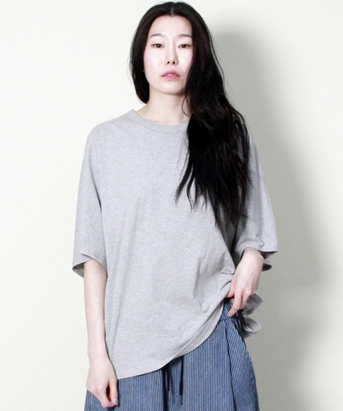 DEMARC(ドゥマーク)の「ミディアムフィットドルマンスリーブ半袖Tシャツグレー(Tシャツ/カットソー・レディース・その他・ONE SIZE)」の6枚目の写真