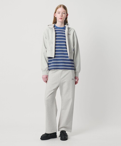 NICE WEATHER（ナイスウェザー）の「＜NICE WEATHER＞ウィメンズ ジップクロップドパーカ 2（スウェット・レディース・ライトピンク/ネイビー/ライトグレー・FREE）」の7枚目の写真