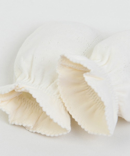 moimoln（モイモルン）の「【mini moi】ジェントルアイレットベビーミトン・手袋（その他ベビー用品・キッズ・ライトベージュ・FREE）」の4枚目の写真