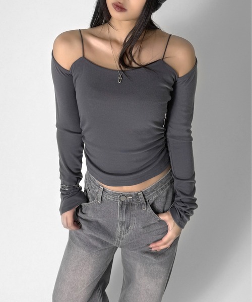 LVEU.(ラブユ.)の「【LVEU.】ストラップデザイントップス / トップス カットソー ストラップ キャミ付き ストレッチ 長袖 オフショル サイドギャザー シャーリング シンプル ブラック ホワイト グレー ZOZOTOWN限定(Tシャツ/カットソー・レディース・ホワイト/グレー/ブラック・FREE)」の13枚目の写真