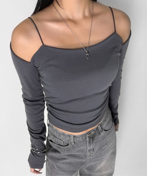 LVEU.(ラブユ.)の「【LVEU.】ストラップデザイントップス / トップス カットソー ストラップ キャミ付き ストレッチ 長袖 オフショル サイドギャザー シャーリング シンプル ブラック ホワイト グレー ZOZOTOWN限定(Tシャツ/カットソー・レディース・ホワイト/グレー/ブラック・FREE)」の14枚目の写真