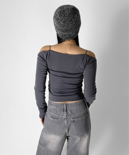 LVEU.(ラブユ.)の「【LVEU.】ストラップデザイントップス / トップス カットソー ストラップ キャミ付き ストレッチ 長袖 オフショル サイドギャザー シャーリング シンプル ブラック ホワイト グレー ZOZOTOWN限定(Tシャツ/カットソー・レディース・ホワイト/グレー/ブラック・FREE)」の20枚目の写真