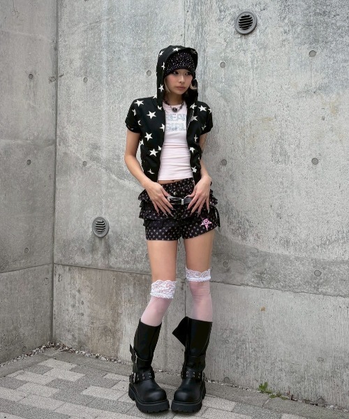 Never mind the XU(ネバーマインドザエックスユー)の「【Never mind the XU】star print skirt pants / 【ネバーマインド ザ エックスユー】スタープリントフリルスカートパンツ <着用動画あり>(その他パンツ・レディース・ピンク/ブラック/ホワイト・S)」の7枚目の写真