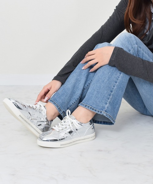 Bridget Birkin(ブリジットバーキン)の「【Bridget Birkin】サイドギャザービジュースニーカー(565010)(スニーカー・レディース・シルバー/ホワイト/ブラック・S/M/L/LL)」の5枚目の写真