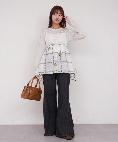 CIAOPANIC（チャオパニック）の「【She desires...】刺繍イレヘムチュニックキャミワンピース（ワンピース・レディース・ホワイト・ONE SIZE）」の9枚目の写真