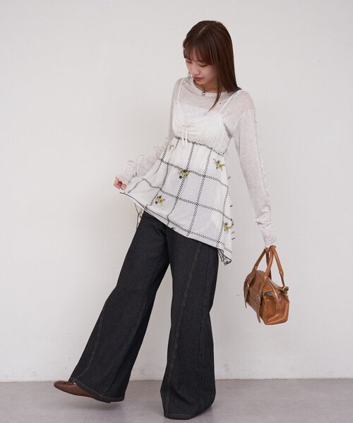 CIAOPANIC（チャオパニック）の「【She desires...】刺繍イレヘムチュニックキャミワンピース（ワンピース・レディース・ホワイト・ONE SIZE）」の10枚目の写真